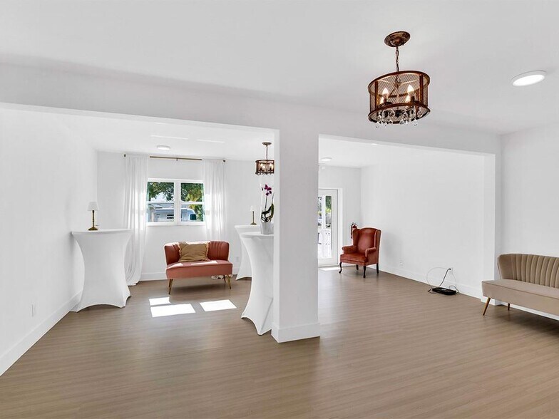 1708 Old Dixie Hwy, Vero Beach, FL à vendre - Photo intérieure - Image 3 de 33