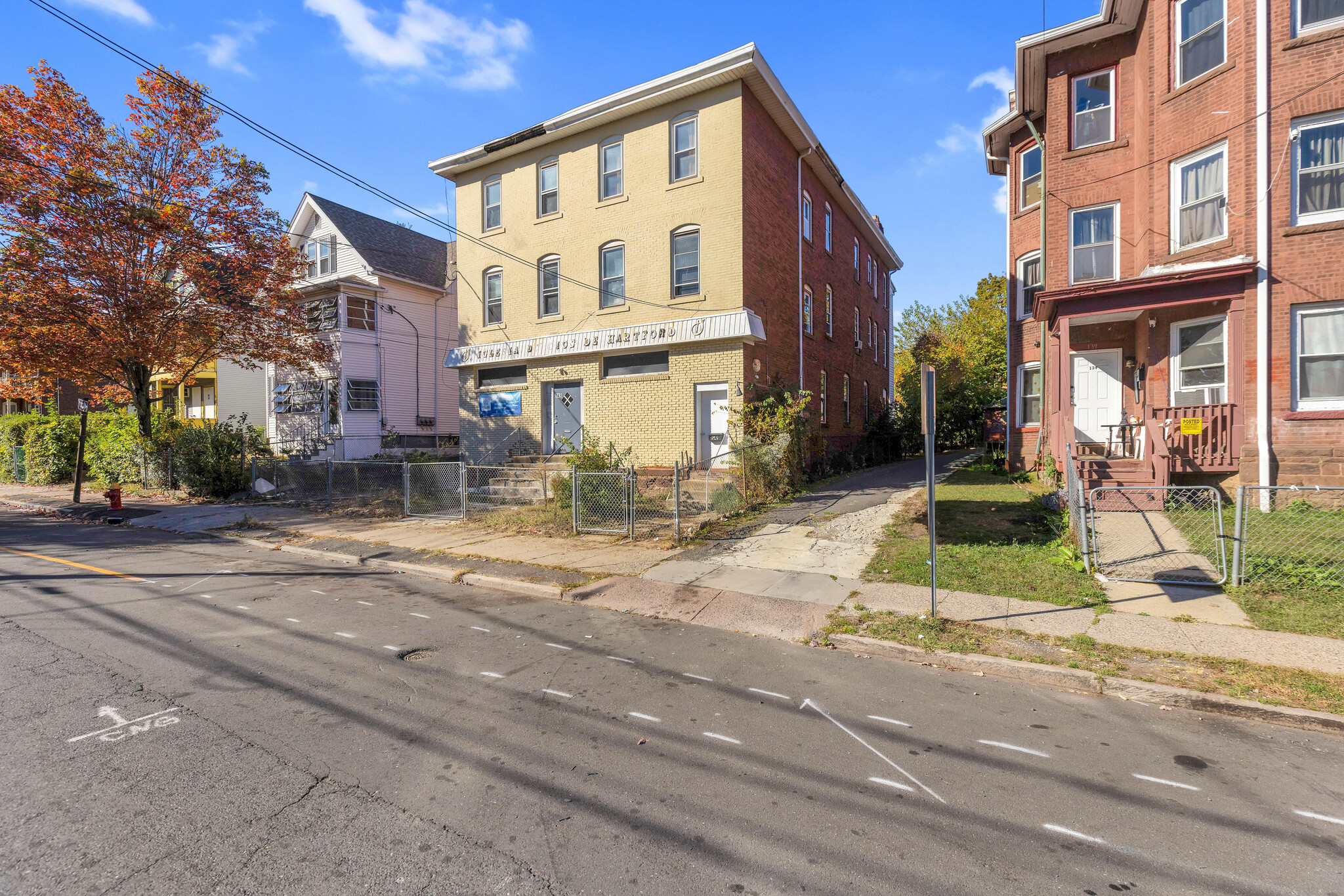 147 Babcock St, Hartford, CT à vendre Photo principale- Image 1 de 10