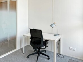 Espace de cotravail dans Grenoble à louer Photo intérieure- Image 2 de 9