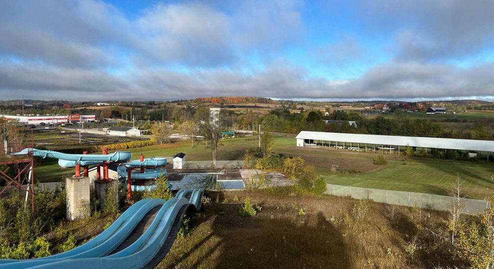 1676 Chemong Rd, Bridgenorth, ON for sale - Primary Photo - Image 1 of 6