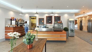 80 Holdenhurst Rd, Bournemouth à louer Photo intérieure- Image 1 de 6