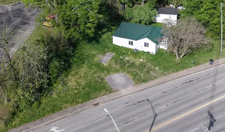 107 N James M Campbell Blvd, Columbia, TN à vendre - Photo du bâtiment - Image 2 de 5