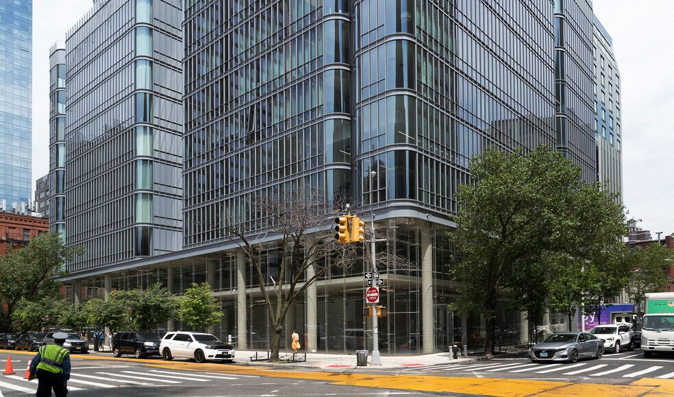 565 Broome St, New York, NY à louer - Photo du bâtiment - Image 3 de 3