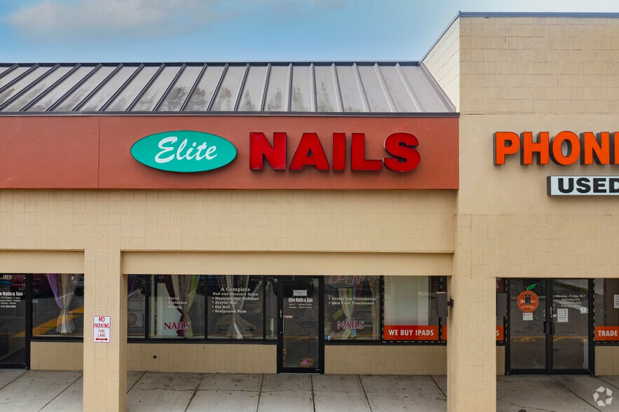 5321 E Fowler Ave, Tampa, FL for lease - Building Photo - Image 3 of 29