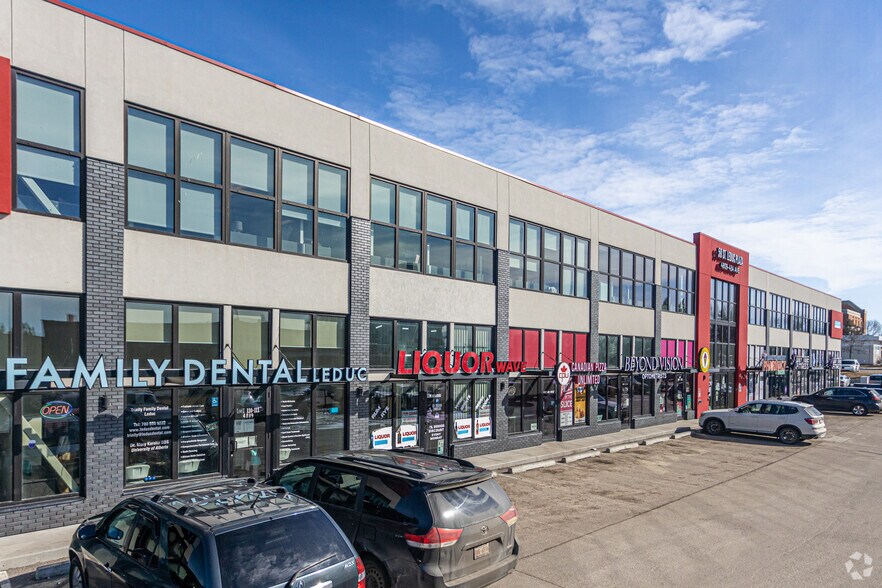 4809 43A Ave, Leduc, AB à louer - Photo du bâtiment - Image 2 de 7