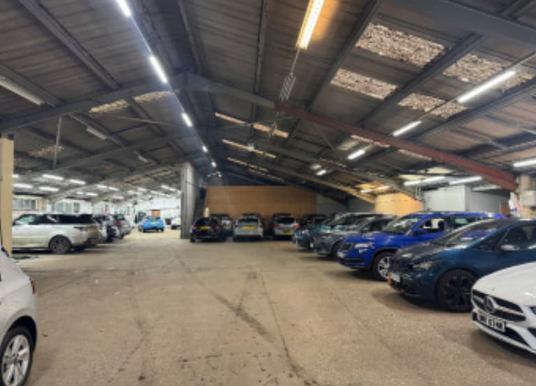 Duncan Rd, Park Gate for lease Interior Photo- Image 1 of 4