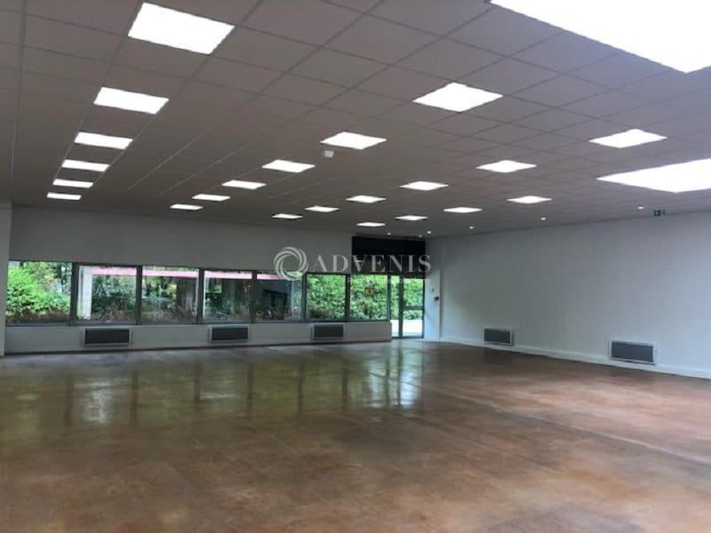 2 Rue Edouard Branly, Trappes for lease Building Photo- Image 1 of 5
