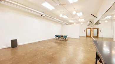 2520-2522 W Sunset Blvd, Los Angeles, CA for lease Interior Photo- Image 2 of 12