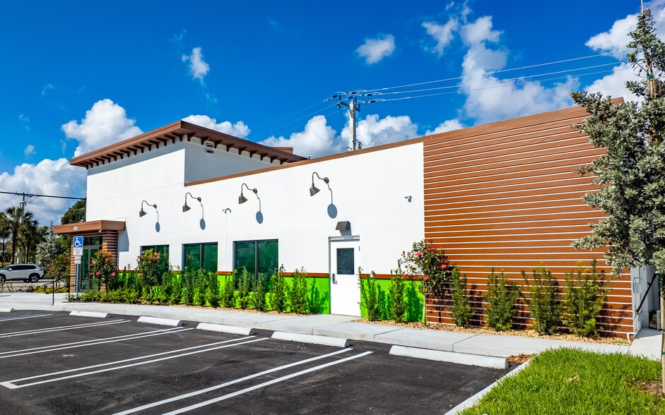 835 Belvedere Rd, West Palm Beach, FL for sale - Building Photo - Image 3 of 6