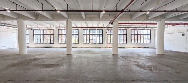 More details for 47-32 Austell Pl, Long Island City, NY - Industrial for Lease
