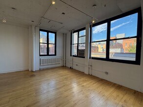 61 Greenpoint Ave, Brooklyn, NY for lease Interior Photo- Image 2 of 4