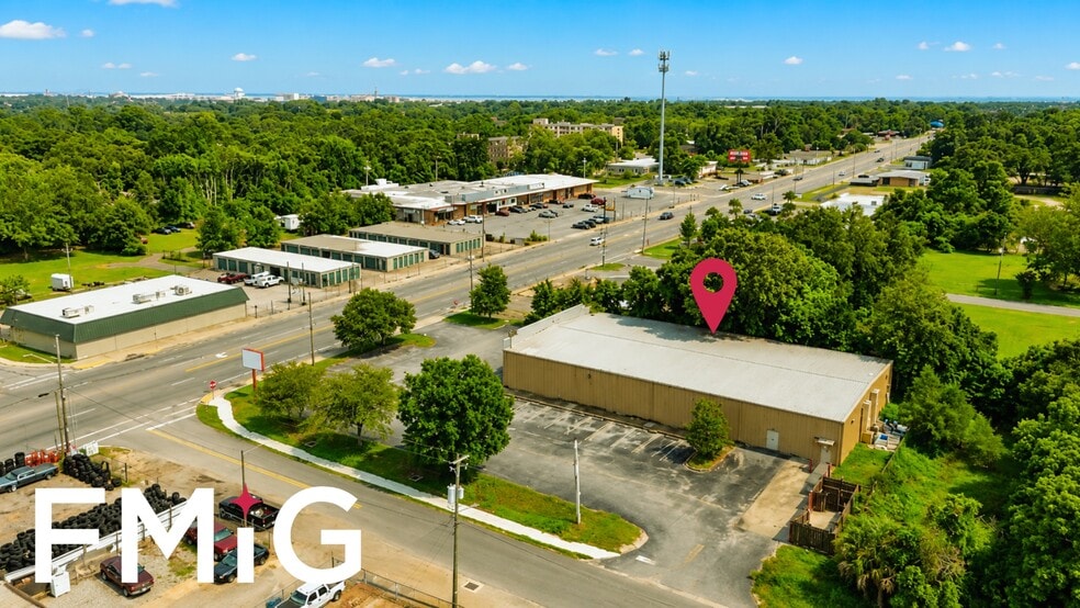1717 N Pace Blvd, Pensacola, FL for sale - Building Photo - Image 3 of 8