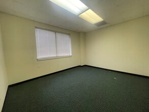 1701 Sunset Ave, Rocky Mount, NC à vendre Photo intérieure- Image 2 de 6