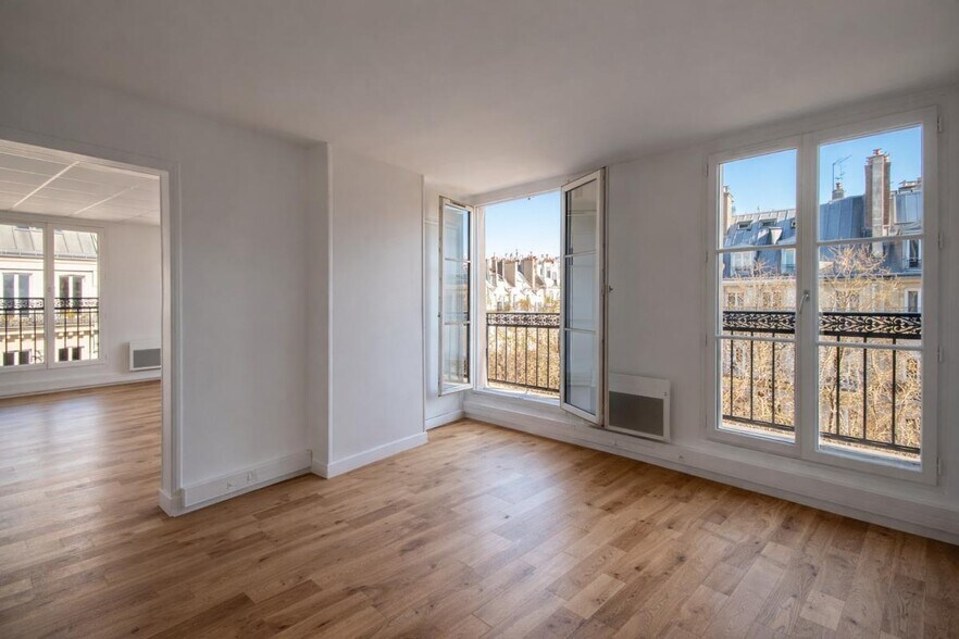 23 Boulevard De Sébastopol, Paris à louer - Photo du bâtiment - Image 3 de 8
