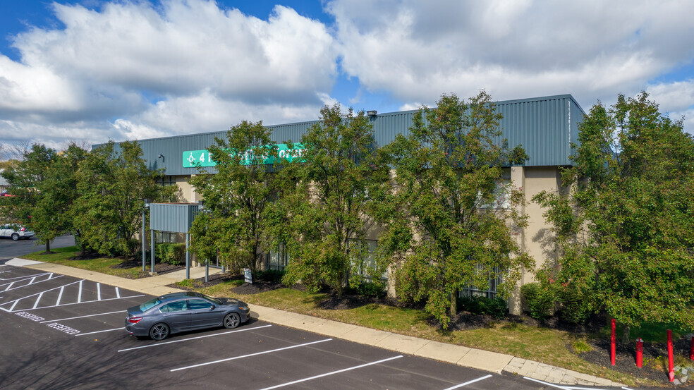 800-820 Freeway Dr N, Columbus, OH for lease - Building Photo - Image 3 of 16