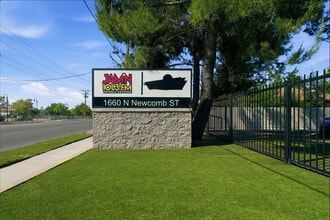 1660 N Newcomb St, Porterville, CA à louer Photo intérieure- Image 2 de 41