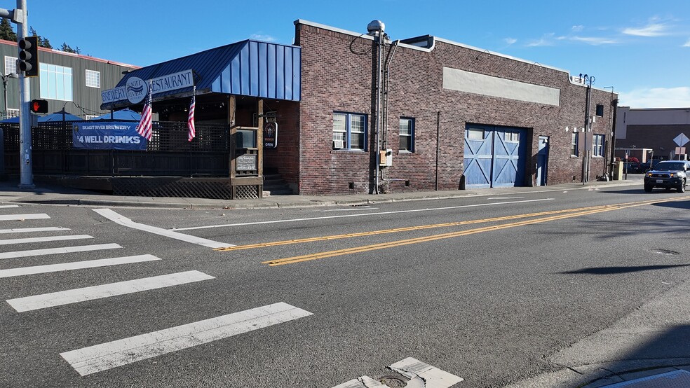 404 S 3rd St, Mount Vernon, WA for sale - Building Photo - Image 2 of 3