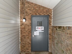 220-N Solomons Island Rd, Prince Frederick, MD for lease Interior Photo- Image 2 of 9