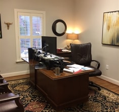 2224 Cahaba Valley Dr, Birmingham, AL for lease Building Photo- Image 1 of 4