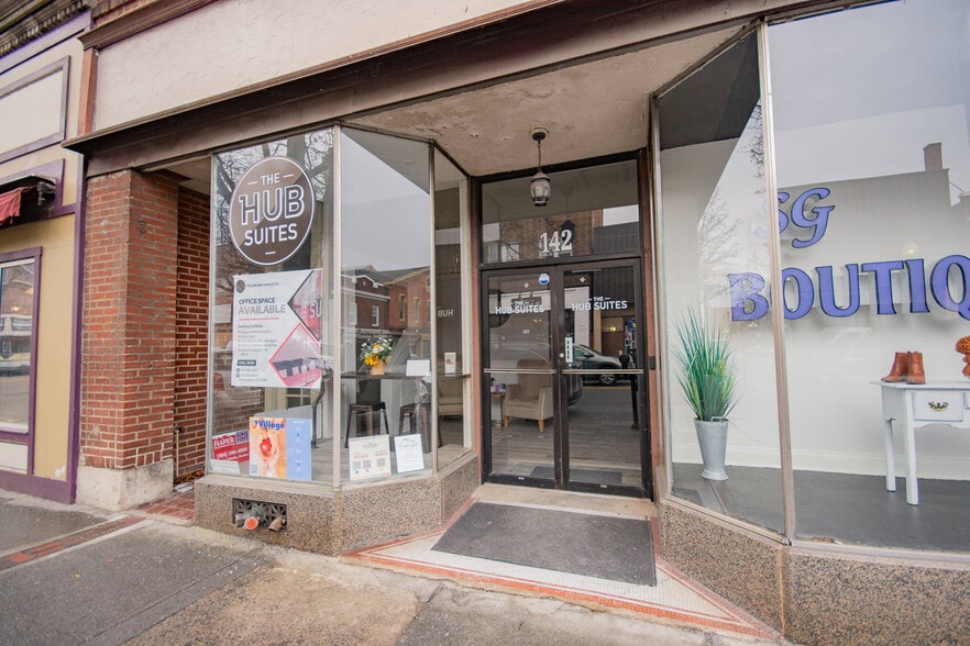 Prime Portfolio in Martinsburg, WV portfolio of 9 properties for sale on LoopNet.ca - Building Photo - Image 3 of 8