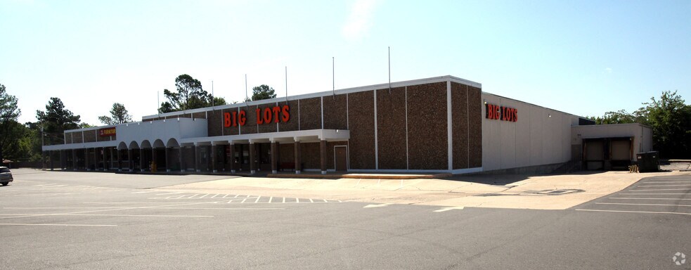 205-207 Airport Rd, Hot Springs, AR for lease - Primary Photo - Image 1 of 4