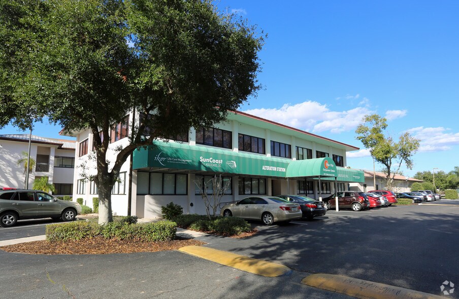 139 S Pebble Beach Blvd, Sun City Center, FL à louer - Photo principale - Image 3 de 6