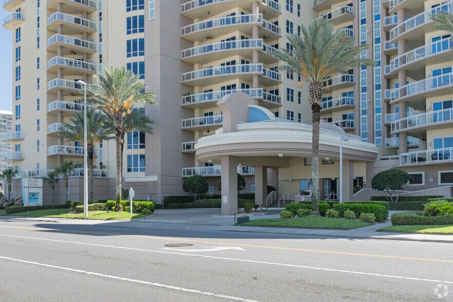 1925 S Atlantic Ave, Daytona Beach Shores, FL à vendre - Photo du bâtiment - Image 3 de 5