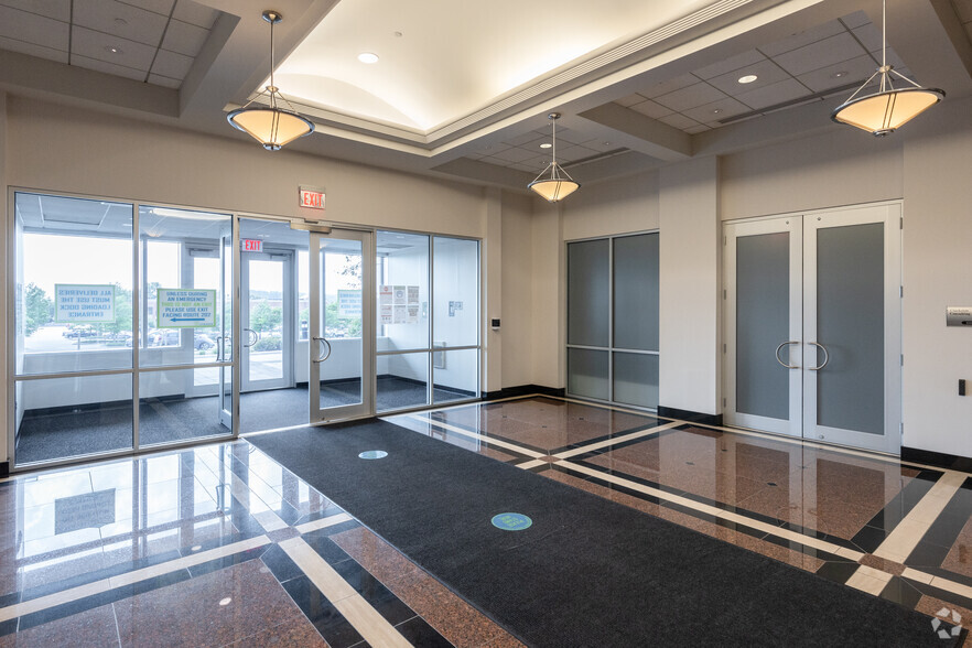 750 US Highway 202, Bridgewater, NJ for sale - Lobby - Image 1 of 1