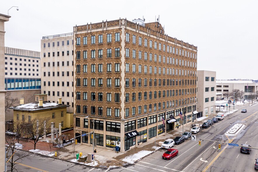 65 W Broad St, Rochester, NY à louer - Photo du bâtiment - Image 3 de 50