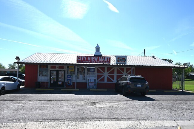 More details for 1722 Cimarron Trl, Wichita Falls, TX - Specialty for Sale