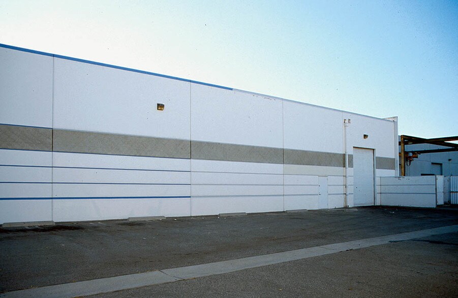 535 Finney Ct, Gardena, CA à louer - Photo du bâtiment - Image 2 de 3
