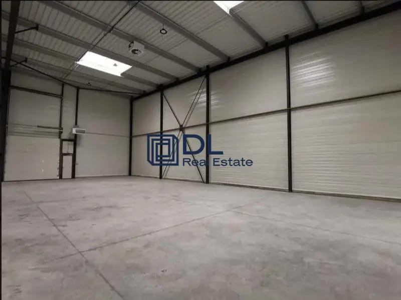 Industrial in Montgeron for sale Building Photo- Image 1 of 6
