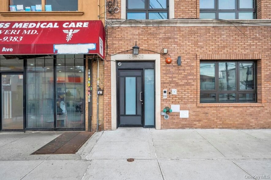 12511 101st Ave, South Richmond Hill, NY for sale - Building Photo - Image 2 of 2
