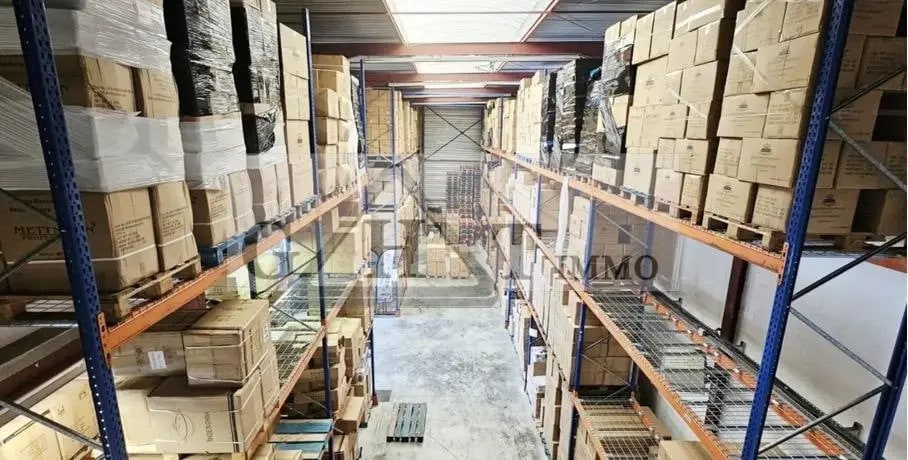 Industrial in Villeparisis for lease - Building Photo - Image 1 of 14