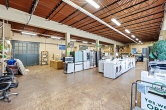 1303 S Comal St, San Antonio, TX for lease Interior Photo- Image 1 of 7