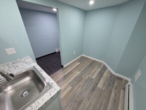 581 Smithfield Rd, North Smithfield, RI for lease Interior Photo- Image 2 of 15