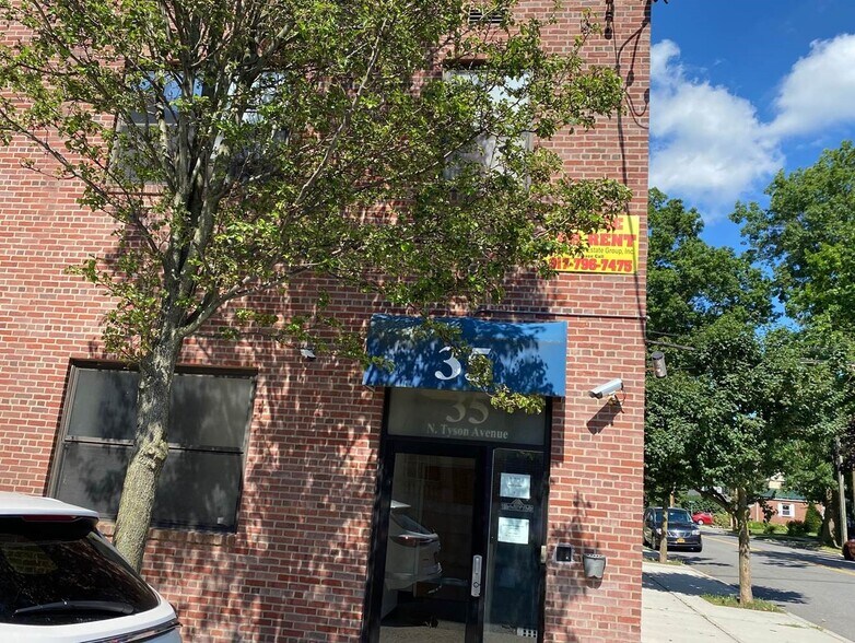 35 N Tyson Ave, Floral Park, NY à louer - Photo du bâtiment - Image 3 de 17