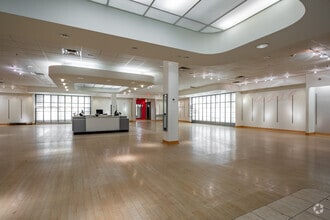 1720 Old Fort Pky, Murfreesboro, TN for lease Interior Photo- Image 2 of 2