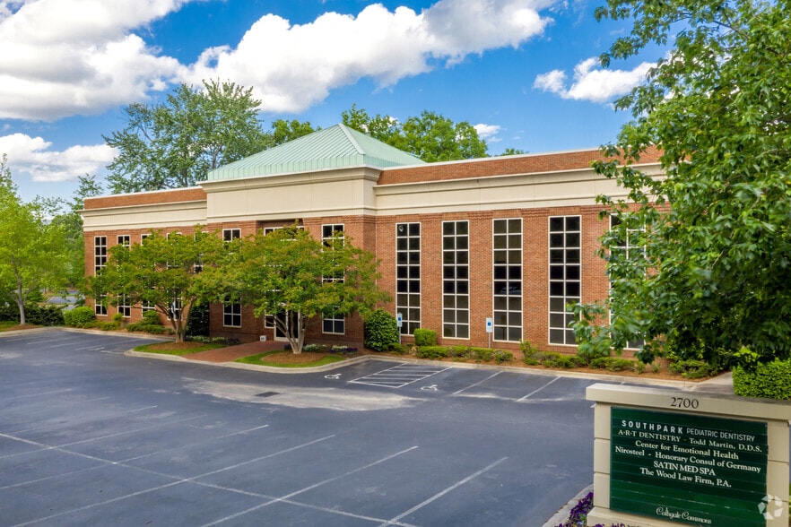 2700 Coltsgate Rd, Charlotte, NC for lease - Building Photo - Image 2 of 7