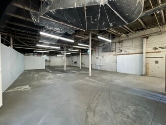 Plus de détails pour 100 Business St, Hyde Park, MA - Local d'activités, Industriel à louer