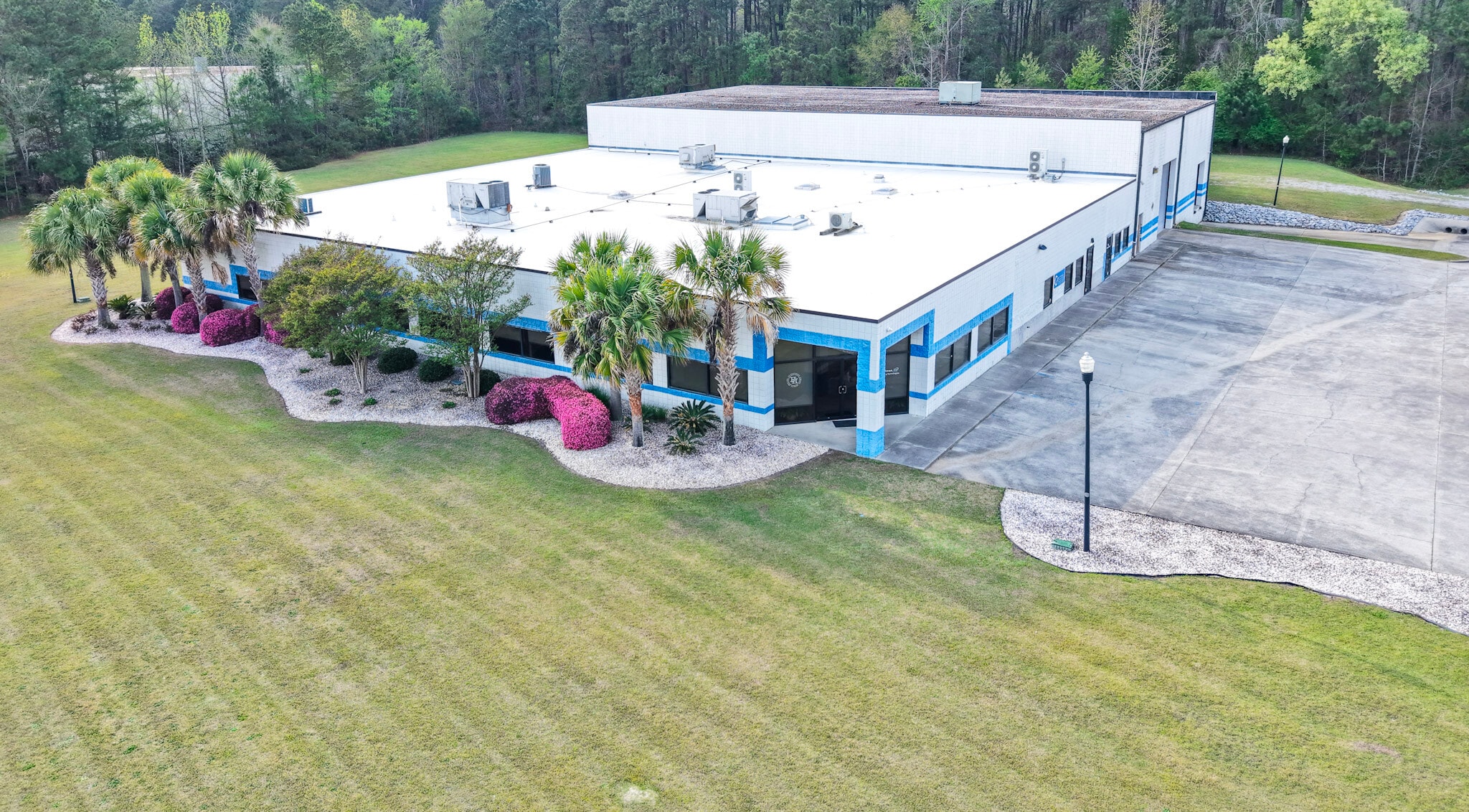 104 Vantage Point Dr, West Columbia, SC for lease Primary Photo- Image 1 of 21