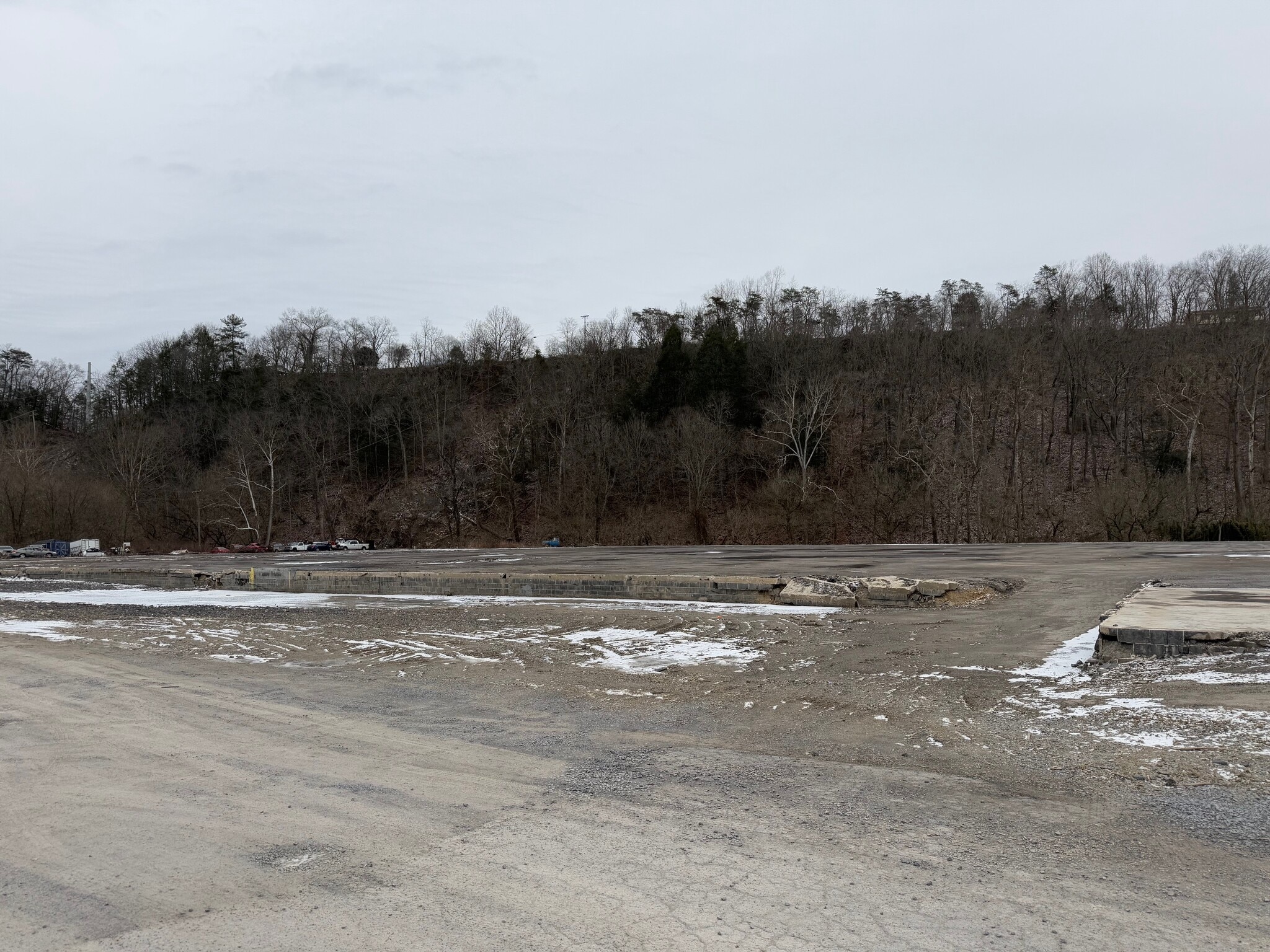 204 Baltic Dr, Weber City, VA for lease Primary Photo- Image 1 of 2