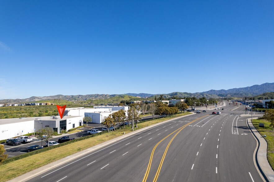 13765 Alton Pky, Irvine, CA à louer - Aérien - Image 2 de 50