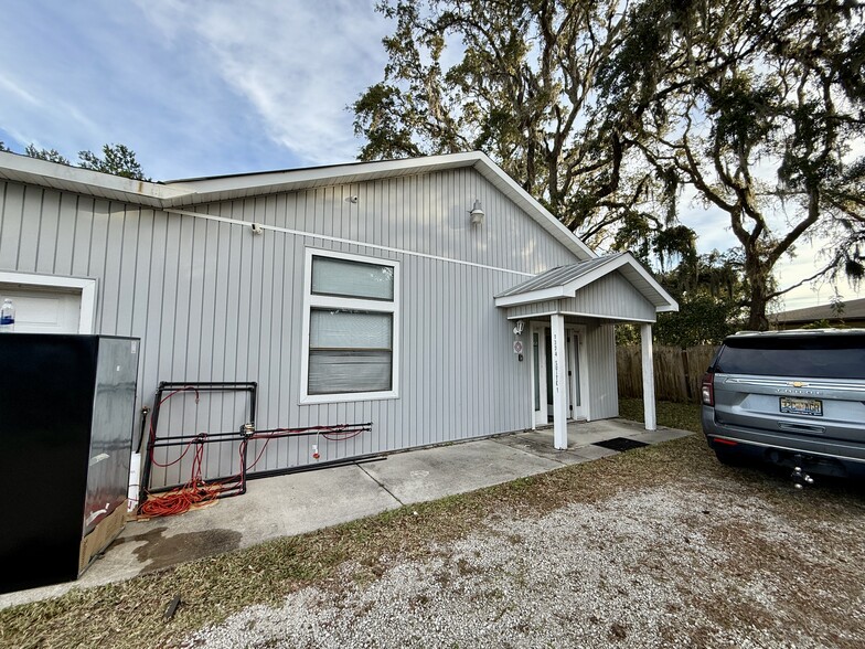 1324 S 14th St, Fernandina Beach, FL for lease - Building Photo - Image 3 of 23