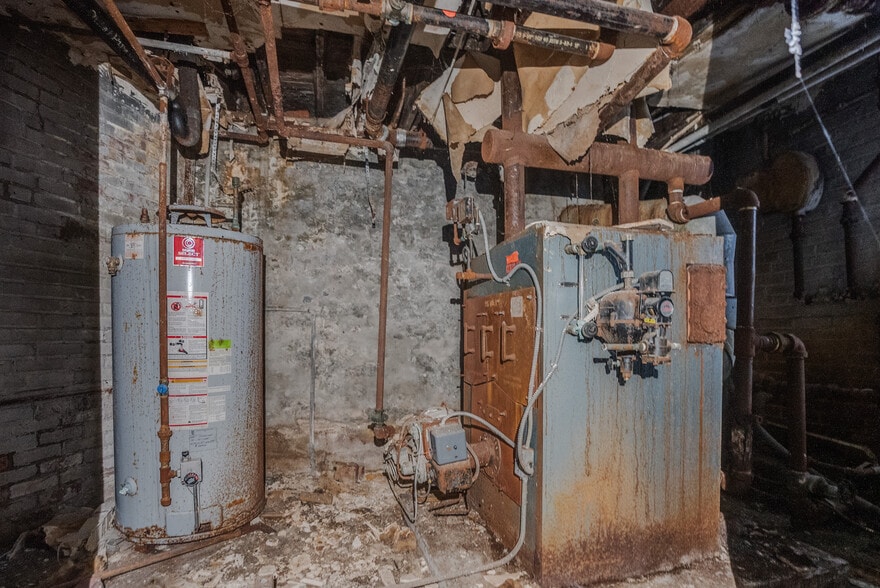 567-573 Dwight St, Holyoke, MA à vendre - Photo du bâtiment - Image 3 de 29