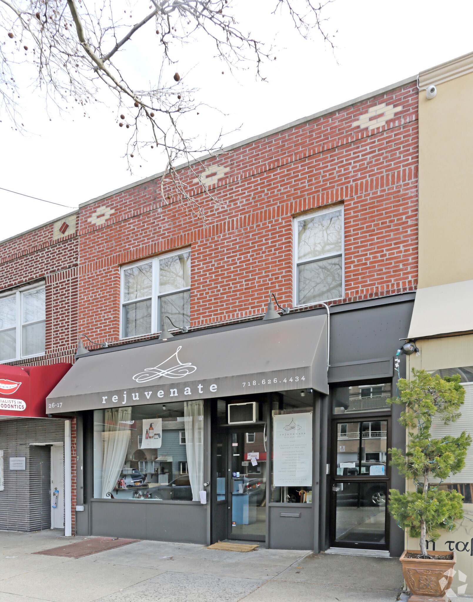 26-17 23rd Ave, Astoria, NY à louer Photo principale- Image 1 de 17