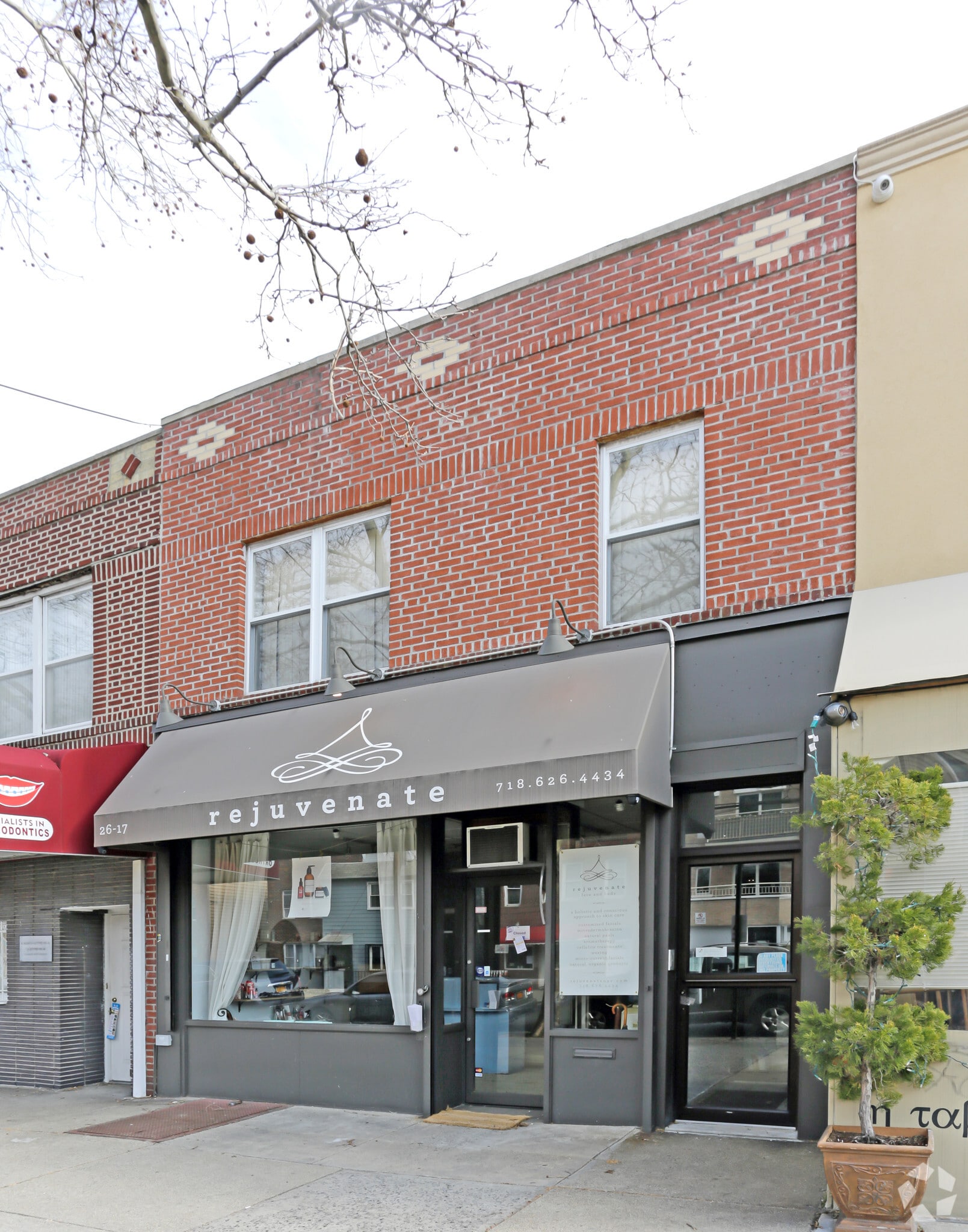 26-17 23rd Ave, Astoria, NY for lease Primary Photo- Image 1 of 17