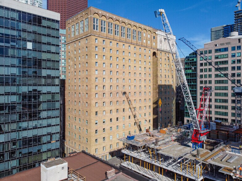 37 King St E, Toronto, ON à louer - Photo du bâtiment - Image 3 de 4