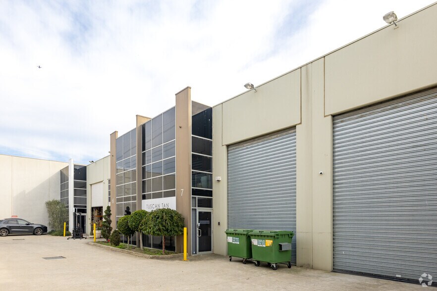 9 Woolboard Rd, Port Melbourne for sale - Building Photo - Image 2 of 5