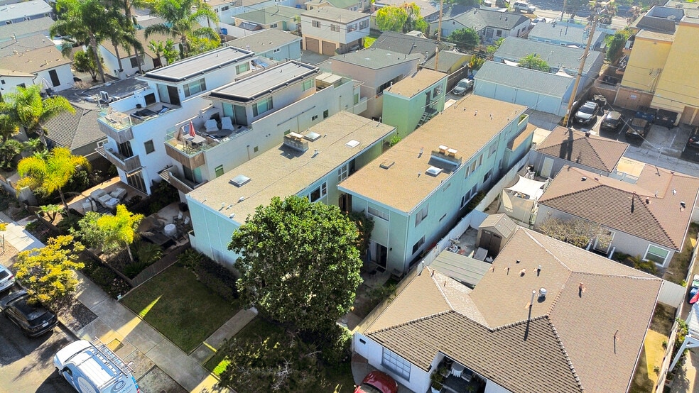 827 Opal St, San Diego, CA for sale - Building Photo - Image 3 of 9